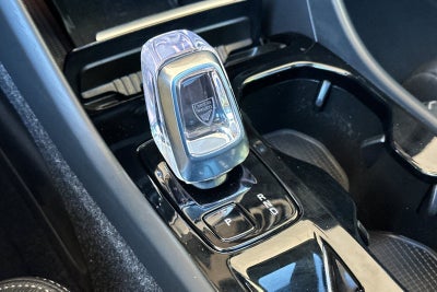 2023 Volvo XC40 B5 Plus Dark Theme
