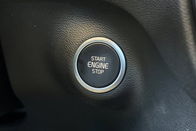 2023 Volvo XC40 B5 Plus Dark Theme