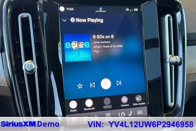 2023 Volvo XC40 B5 Plus Dark Theme